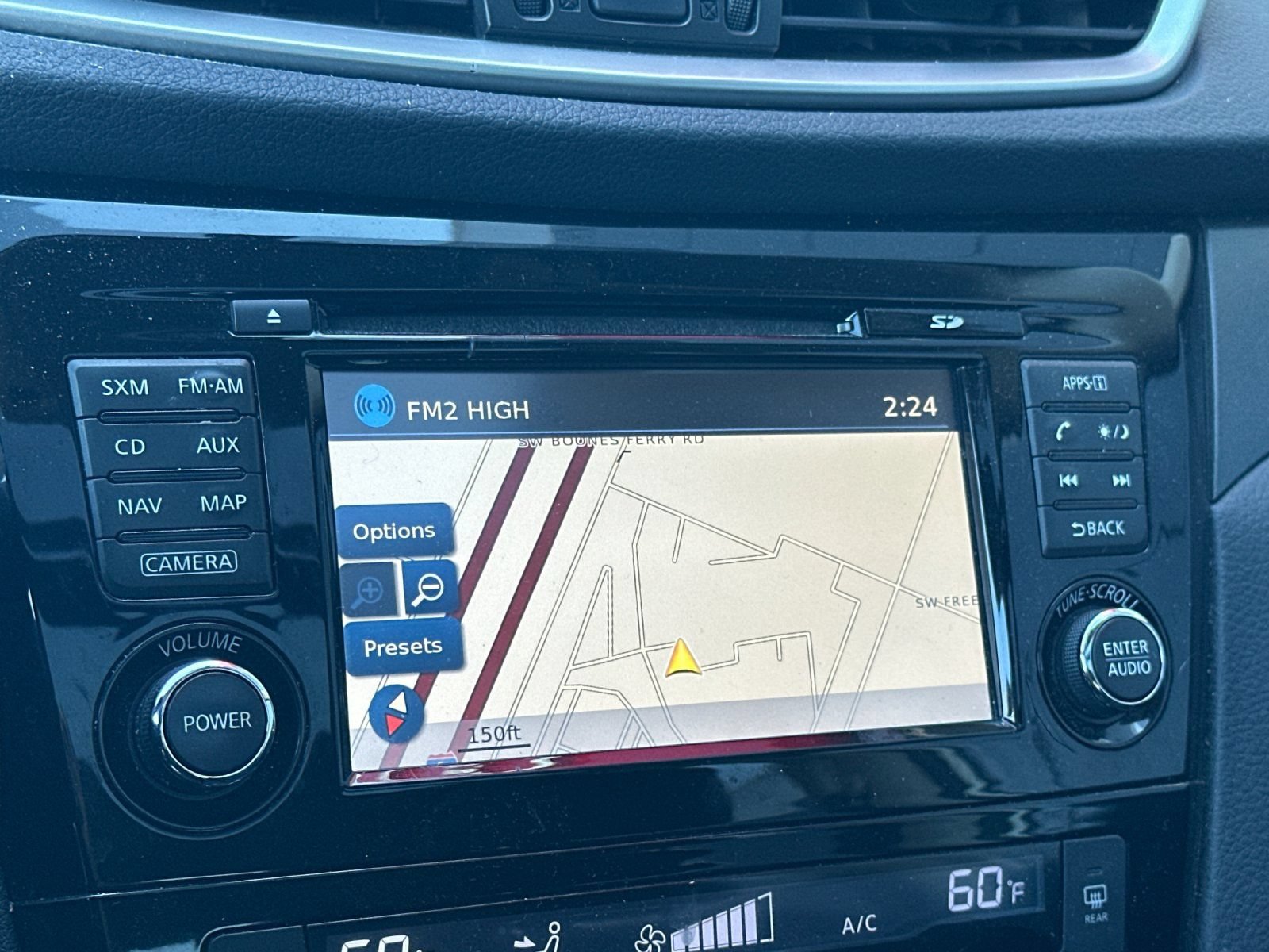 Used 2014 Nissan Rogue SV w/ SV Premium Package FWD image 18