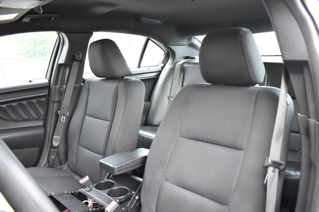 Used 2016 Ford Taurus Police Interceptor AWD image 11