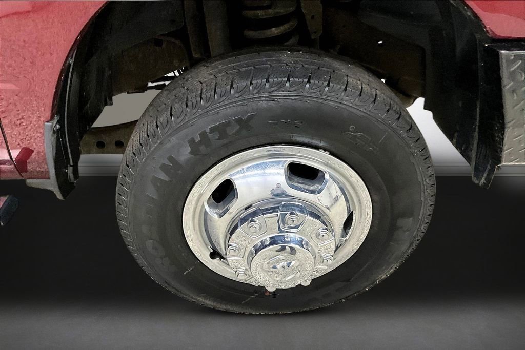 Used 2024 RAM 3500 Big Horn image 32