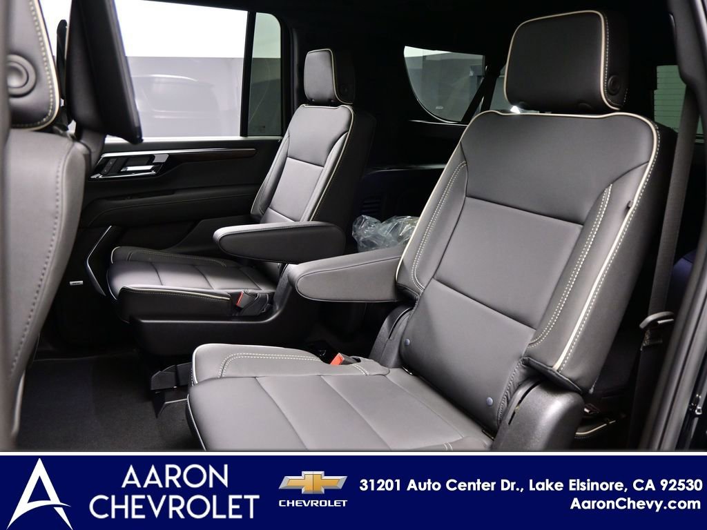 New 2026 Chevrolet Suburban Premier image 27