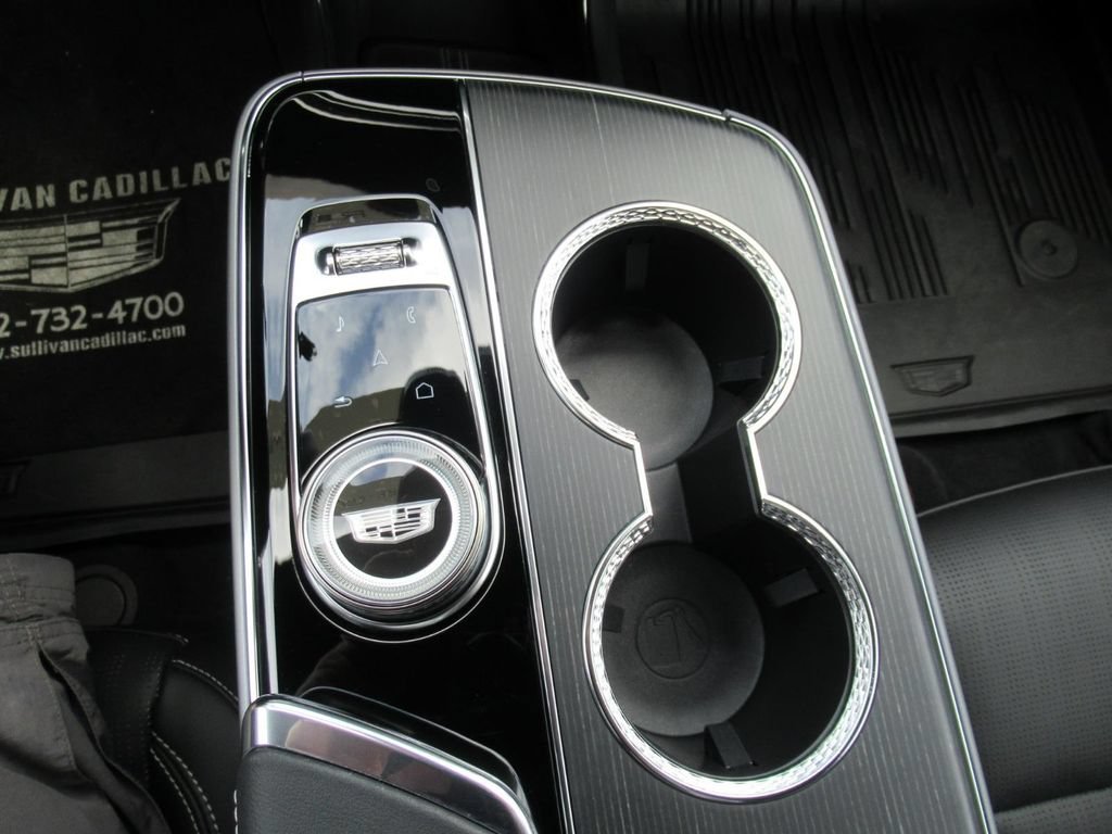 Certified 2025 Cadillac Lyriq Luxury w/ LPO, Floor Liner Package AWD/4WD image 27