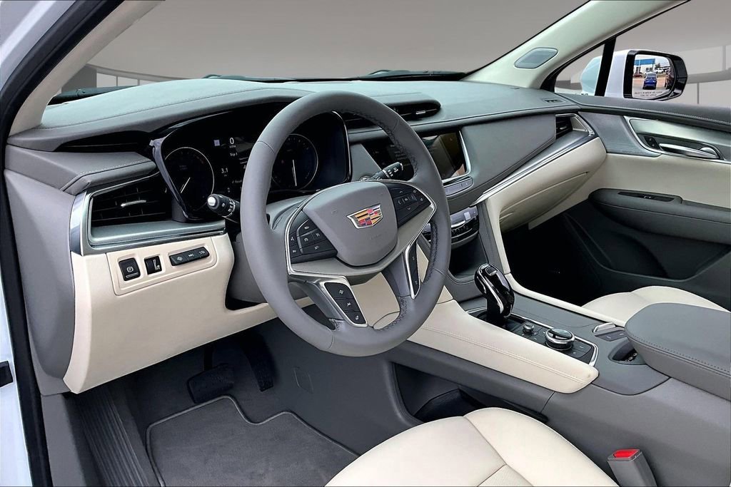 New 2026 Cadillac XT5 Premium Luxury w/ Driver Assist Package FWD image 6