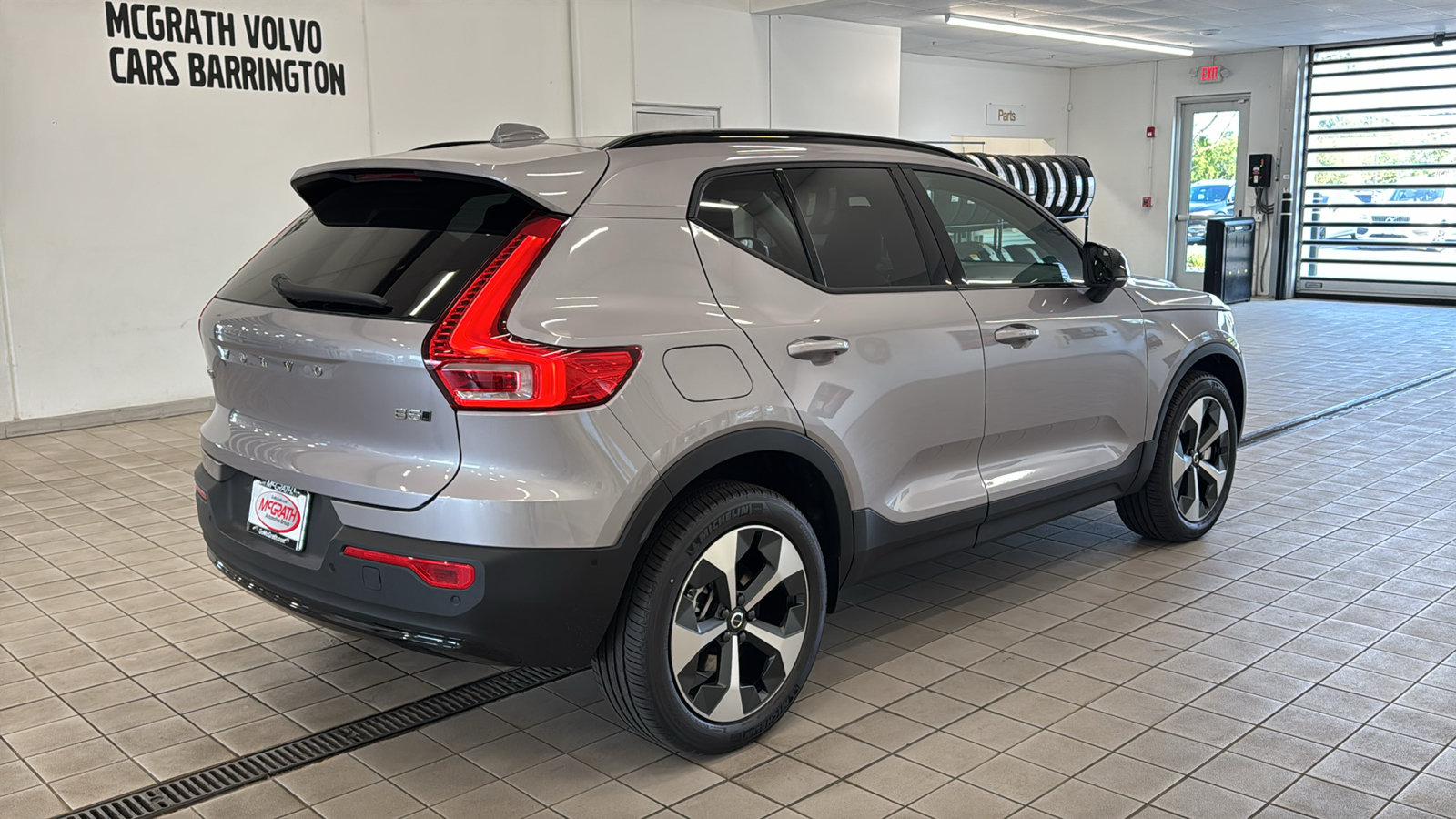 New 2026 Volvo XC40 B5 Plus w/ Protection Package Premier AWD/4WD image 5