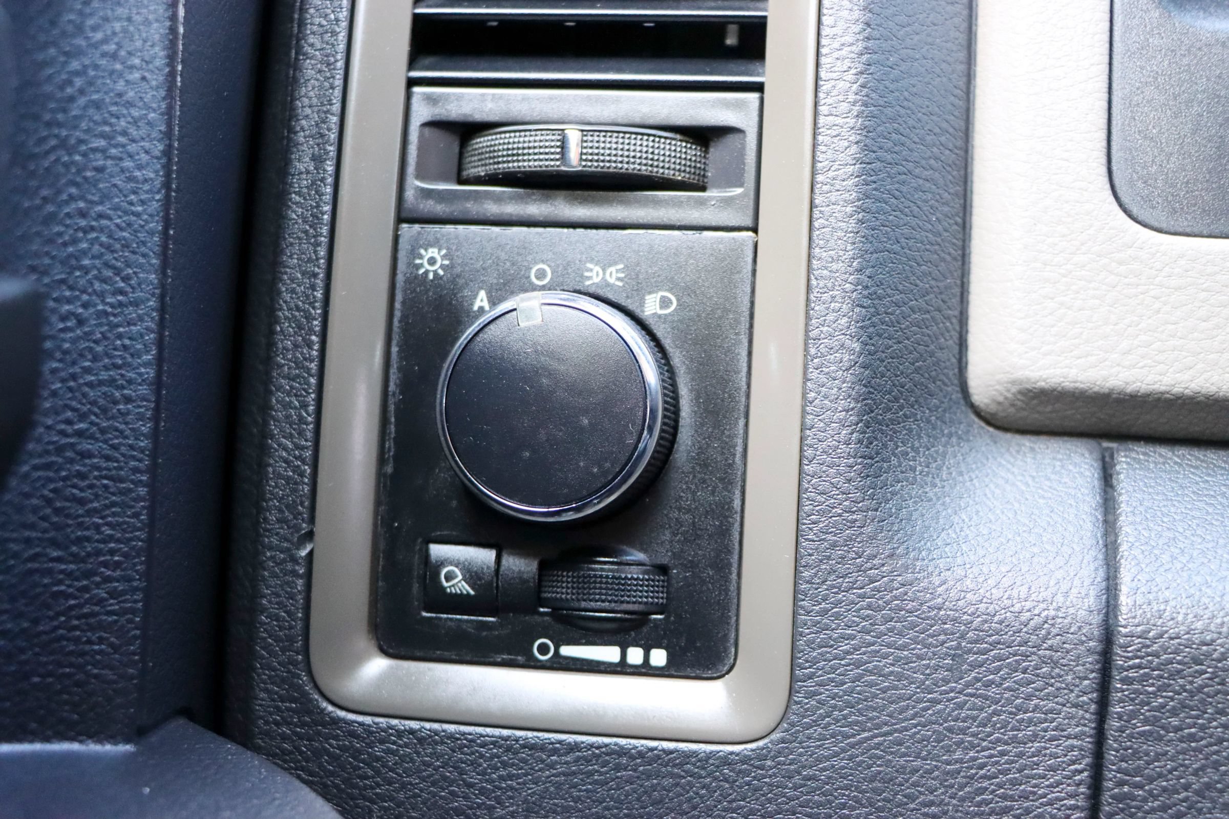 Used 2009 Dodge Ram 1500 Truck ST w/ ST Popular Equipment Group RWD image 26