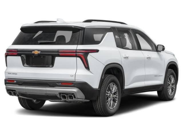 Used 2025 Chevrolet Traverse LT image 3