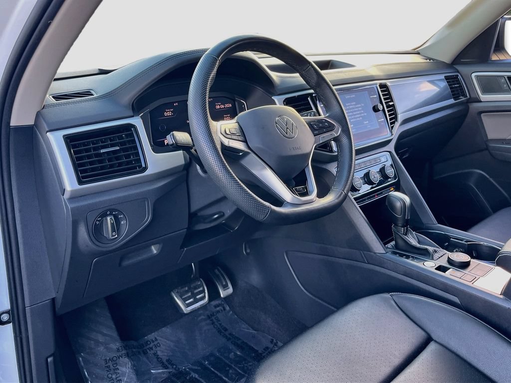 Used 2023 Volkswagen Atlas SEL R-Line AWD/4WD image 9