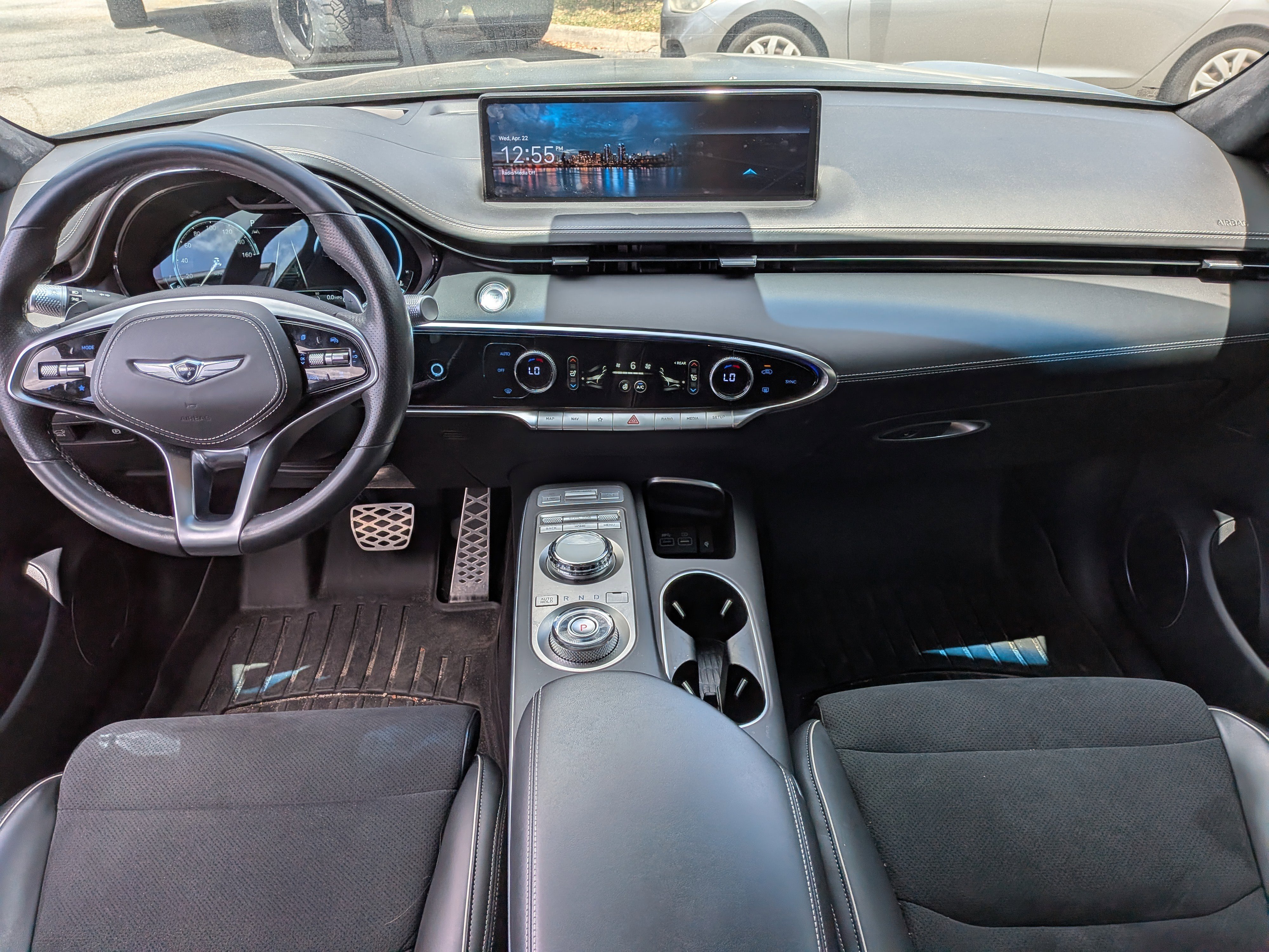 Used 2022 Genesis GV70 3.5T Sport w/ Sport Prestige Package image 18