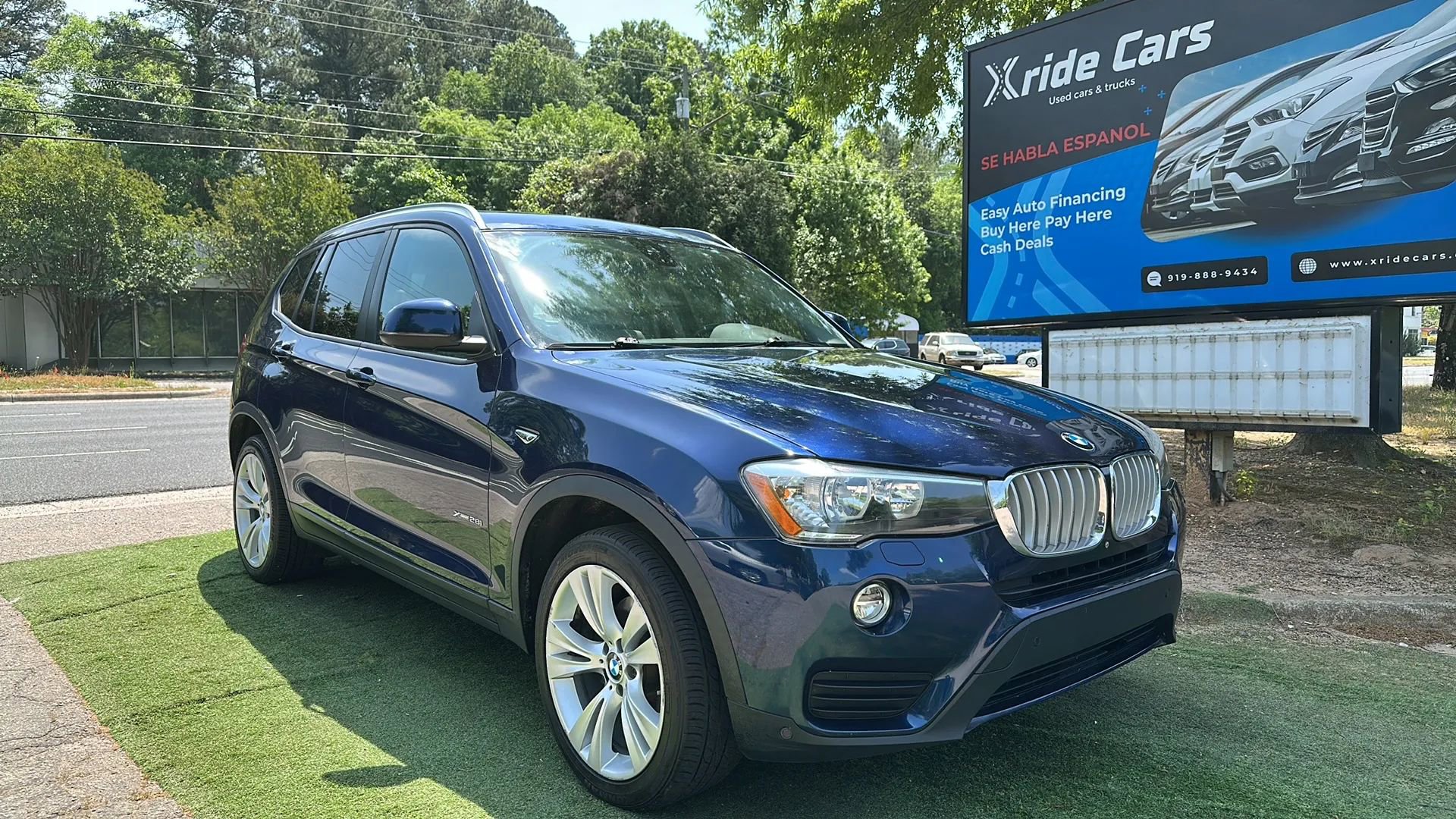 Used 2016 BMW X3 xDrive28i AWD/4WD image 1