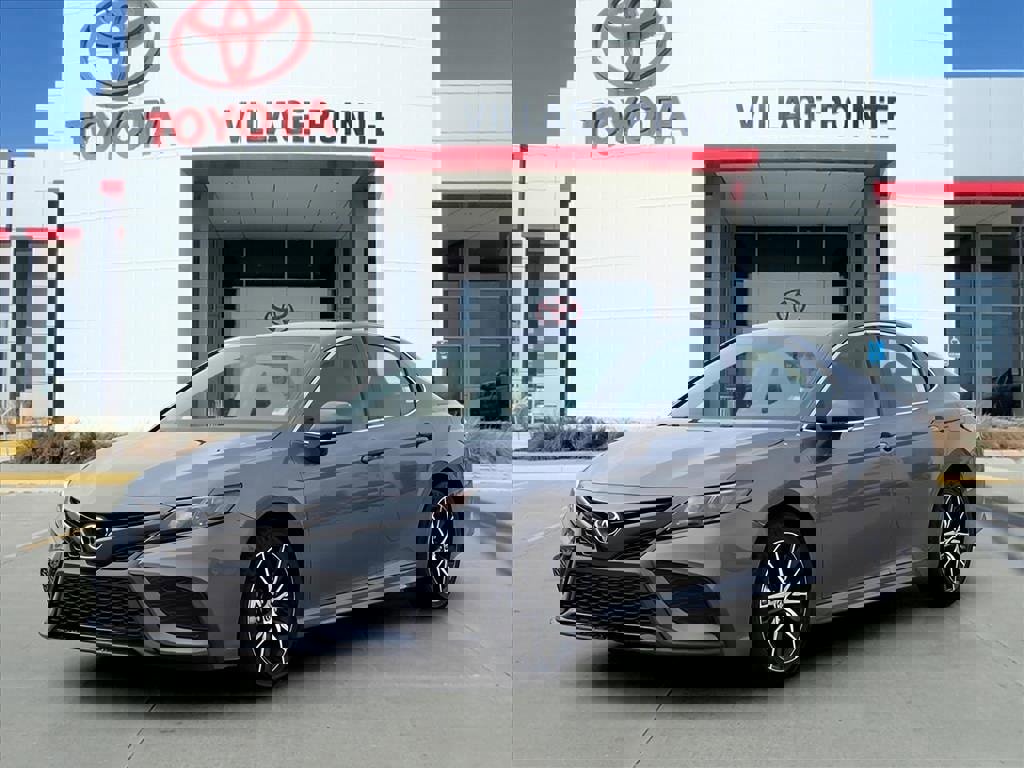 Used 2023 Toyota Camry SE image 1
