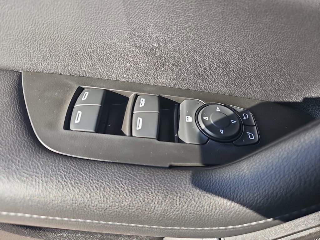 Used 2021 Chevrolet Blazer LT w/ Redline Edition image 29