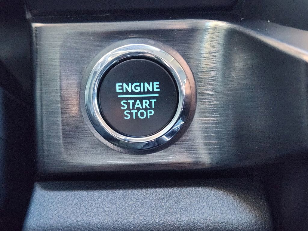 Certified 2024 Ford F250 Lariat image 30