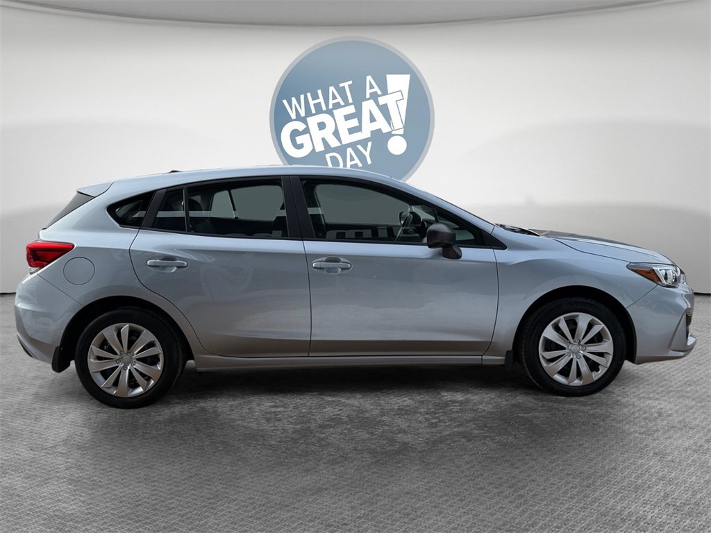 Used 2019 Subaru Impreza 2.0i image 2