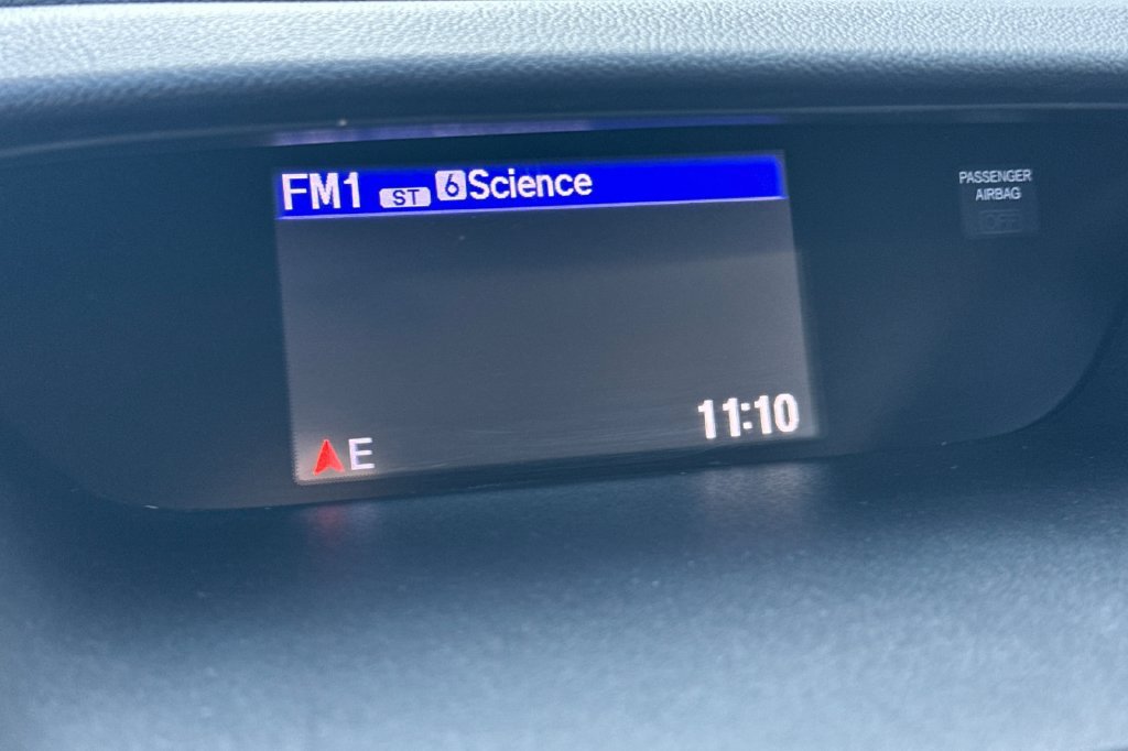 Used 2015 Honda CR-V LX image 17