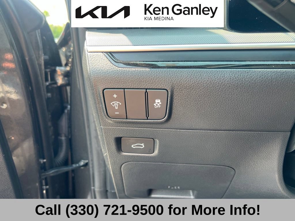 Certified 2025 Kia K5 LXS FWD image 30