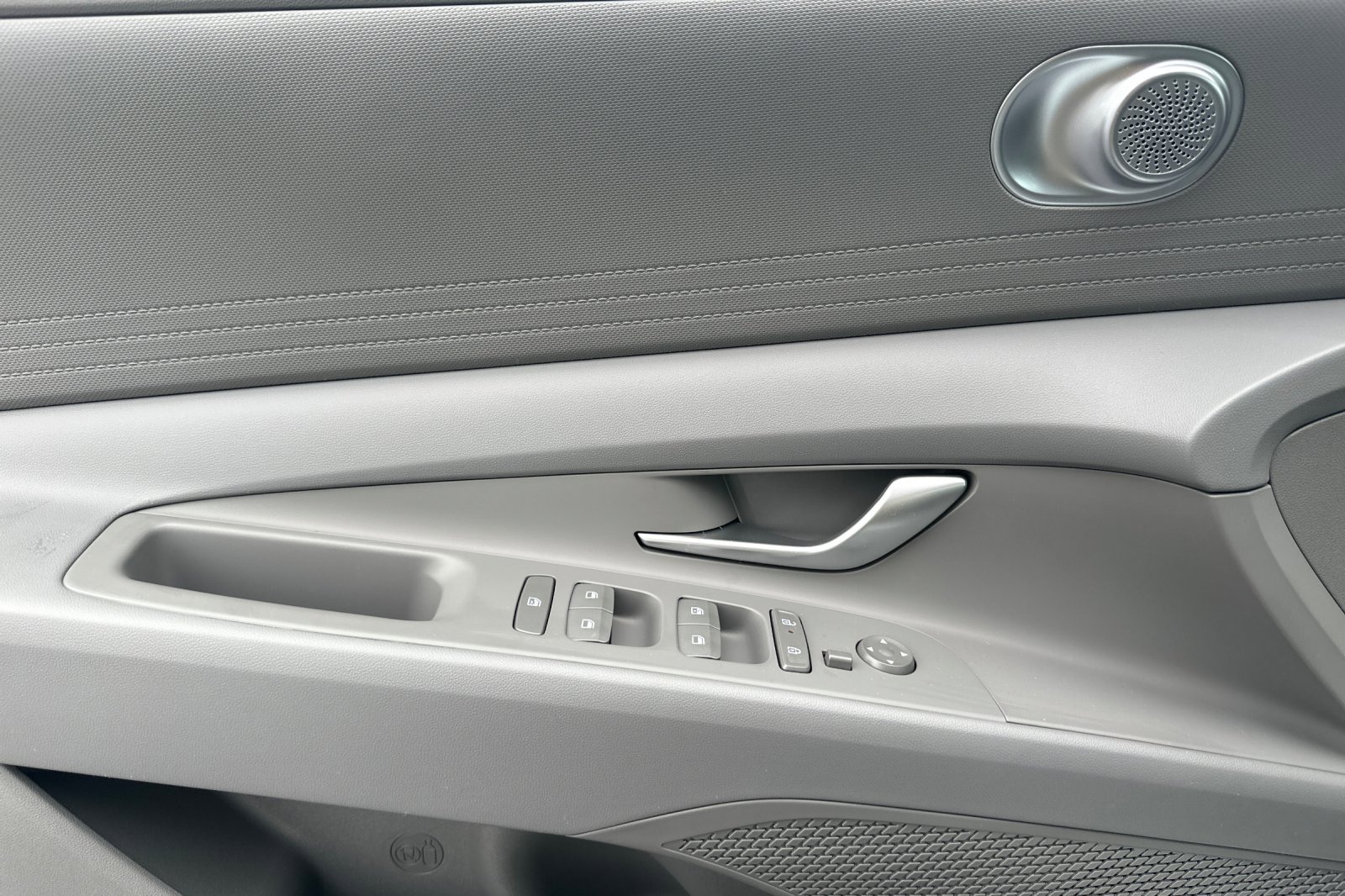 New 2026 Hyundai Elantra Blue FWD image 11