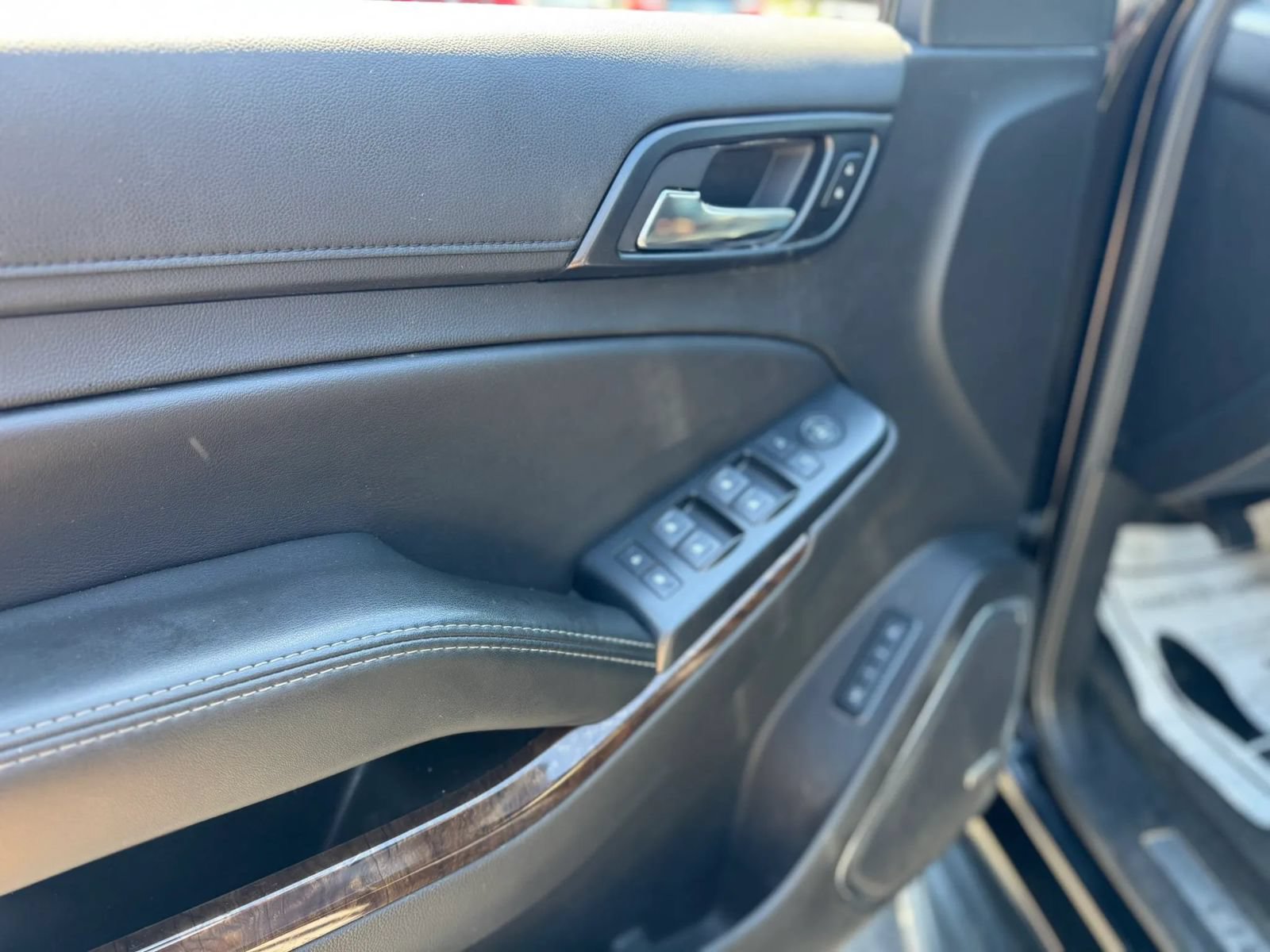Used 2018 Chevrolet Tahoe LT AWD/4WD image 9