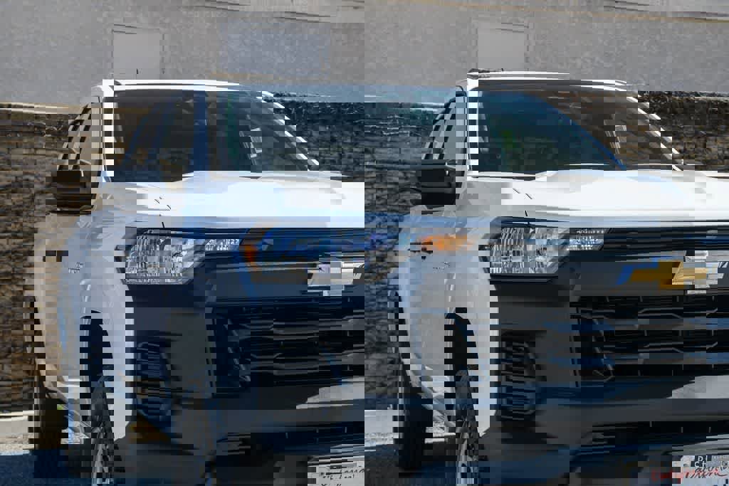 Used 2025 Chevrolet Colorado W/T image 4