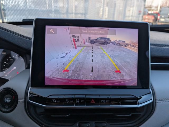 Used 2024 Jeep Compass Limited image 18