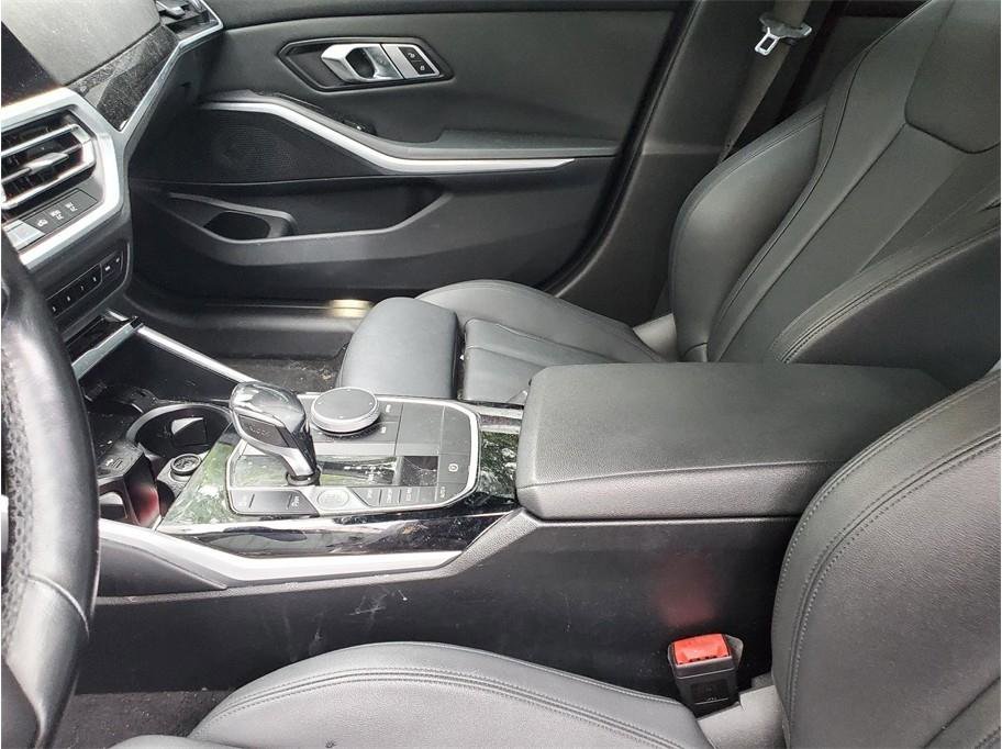 Used 2019 BMW 330i Sedan RWD image 25