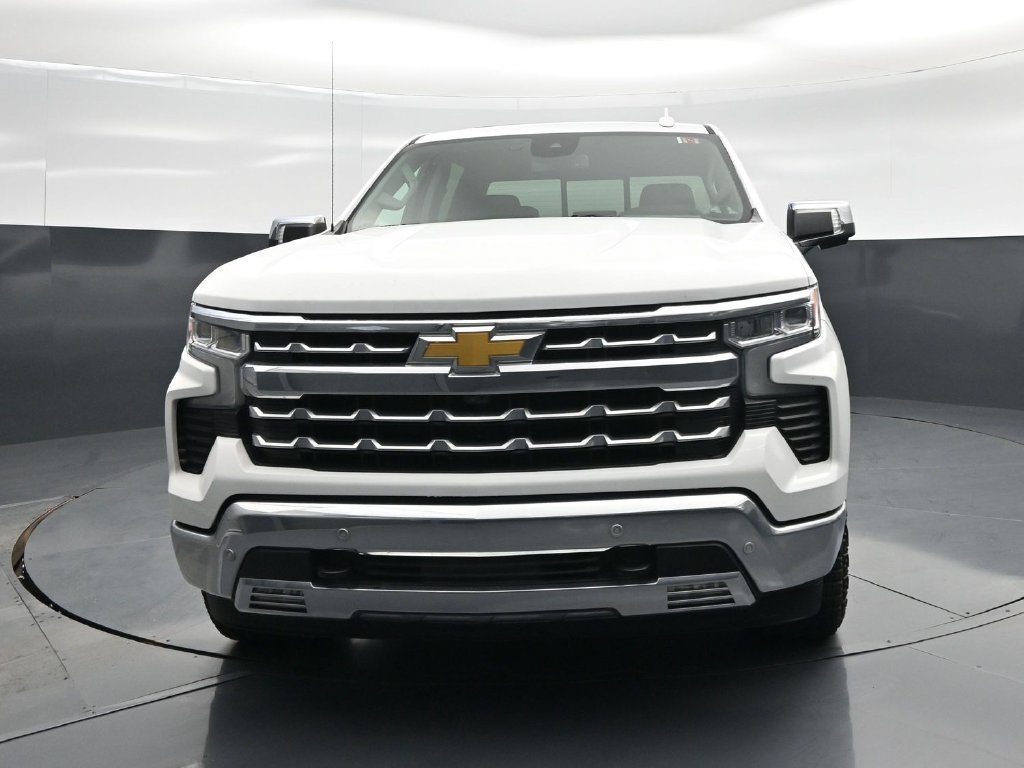 Used 2023 Chevrolet Silverado 1500 LTZ w/ LTZ Convenience Package II AWD/4WD image 24