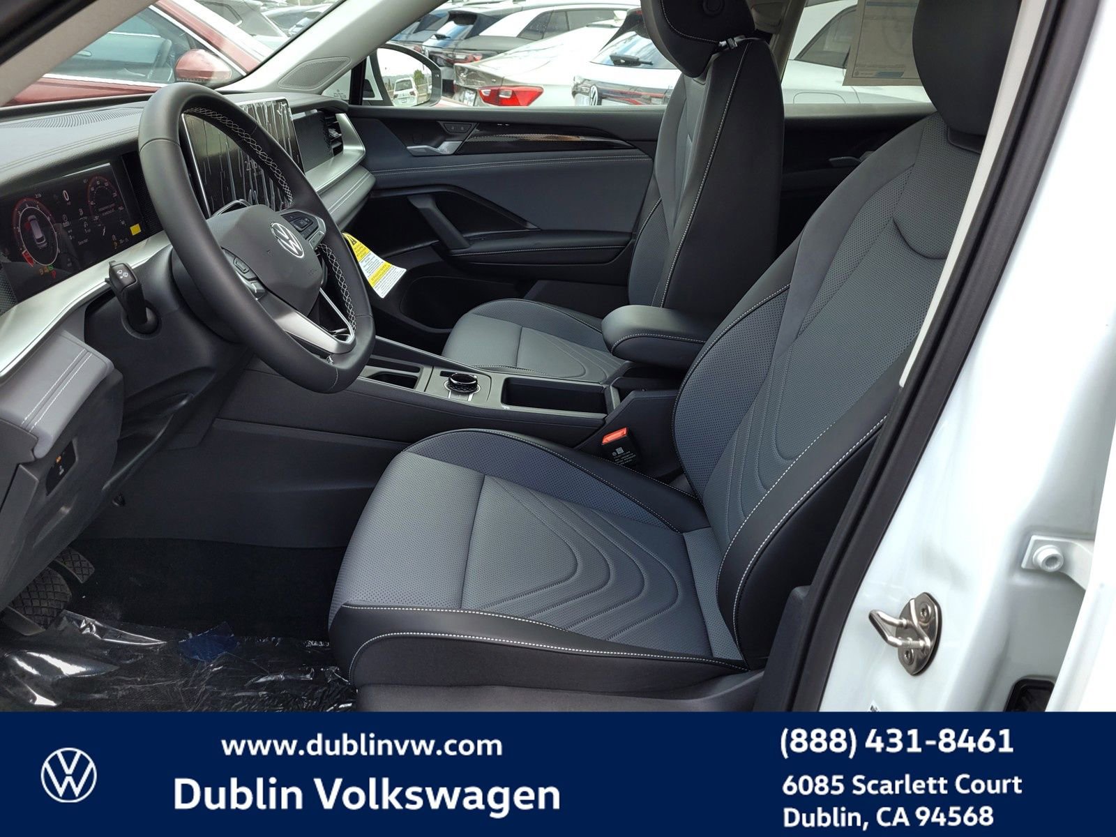 New 2026 Volkswagen Tiguan SE image 13