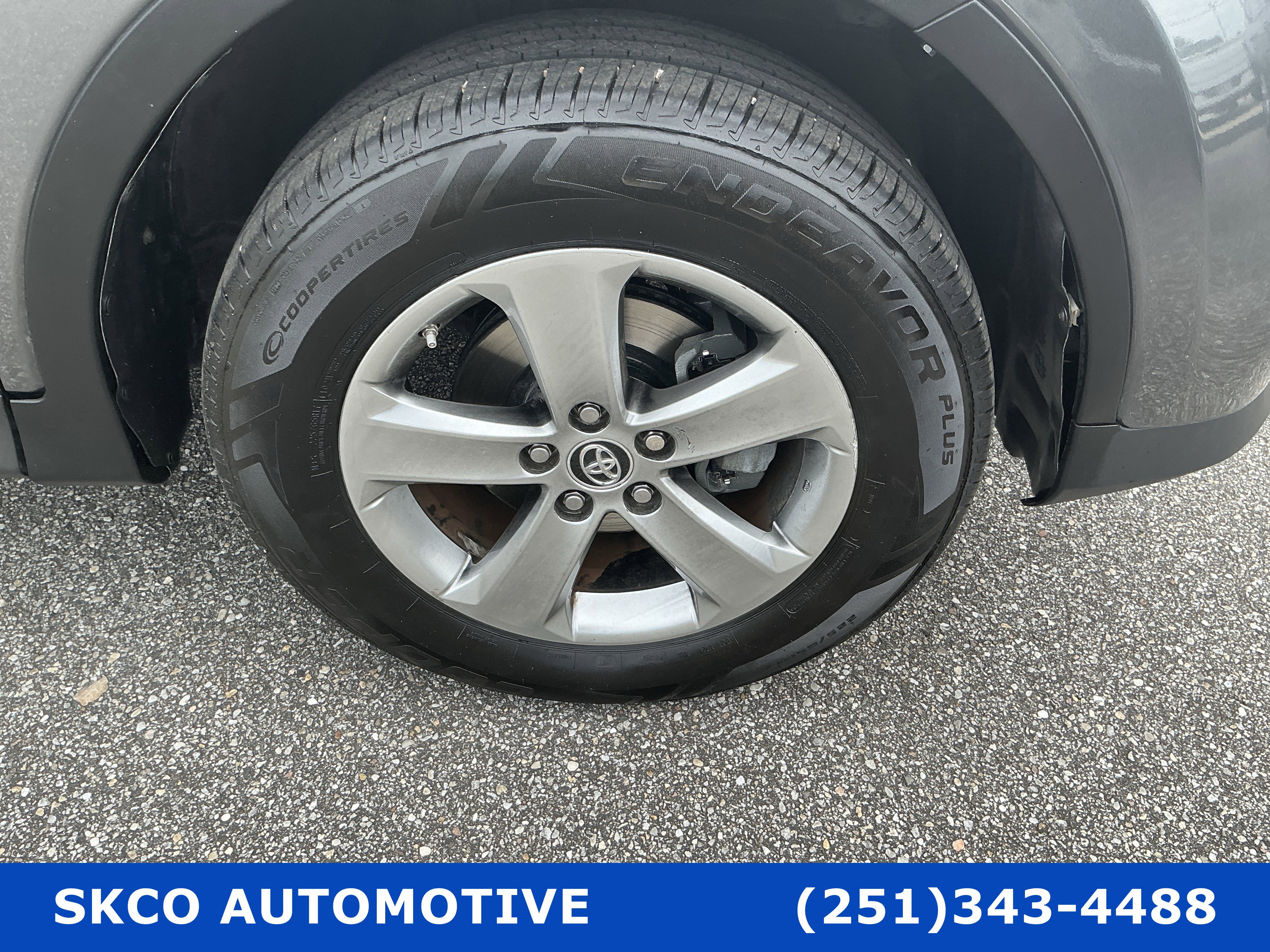 Used 2015 Toyota RAV4 XLE FWD image 9