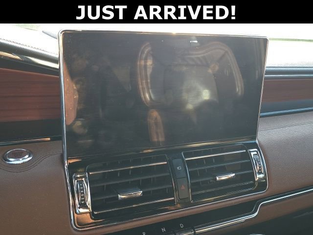 Used 2023 Lincoln Navigator Reserve image 22