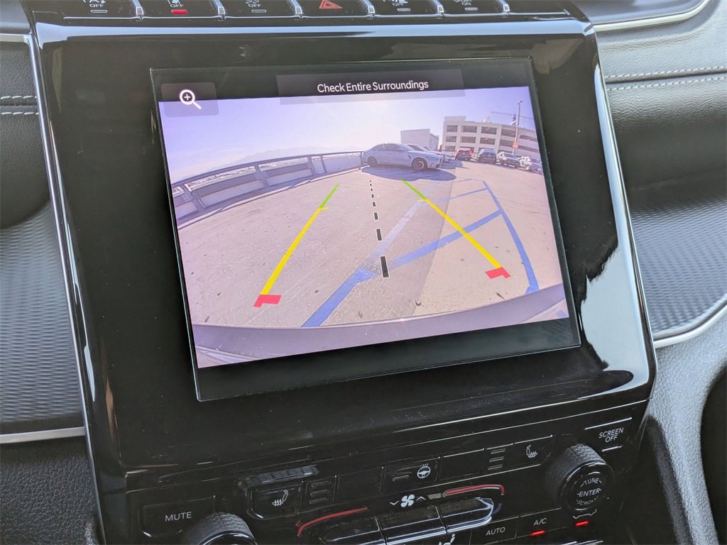 Used 2024 Jeep Grand Cherokee L Laredo image 19