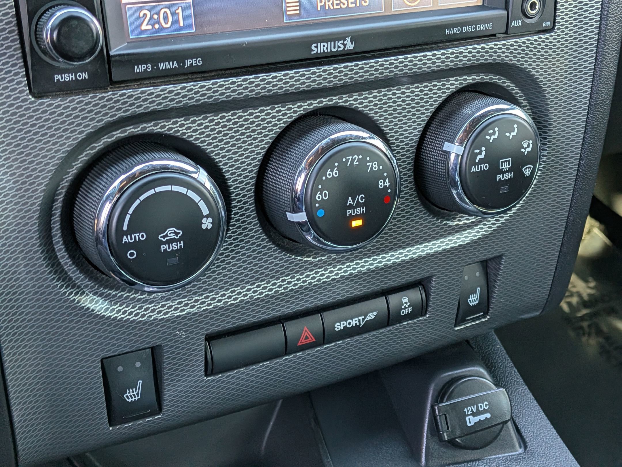 Used 2013 Dodge Challenger R/T image 21