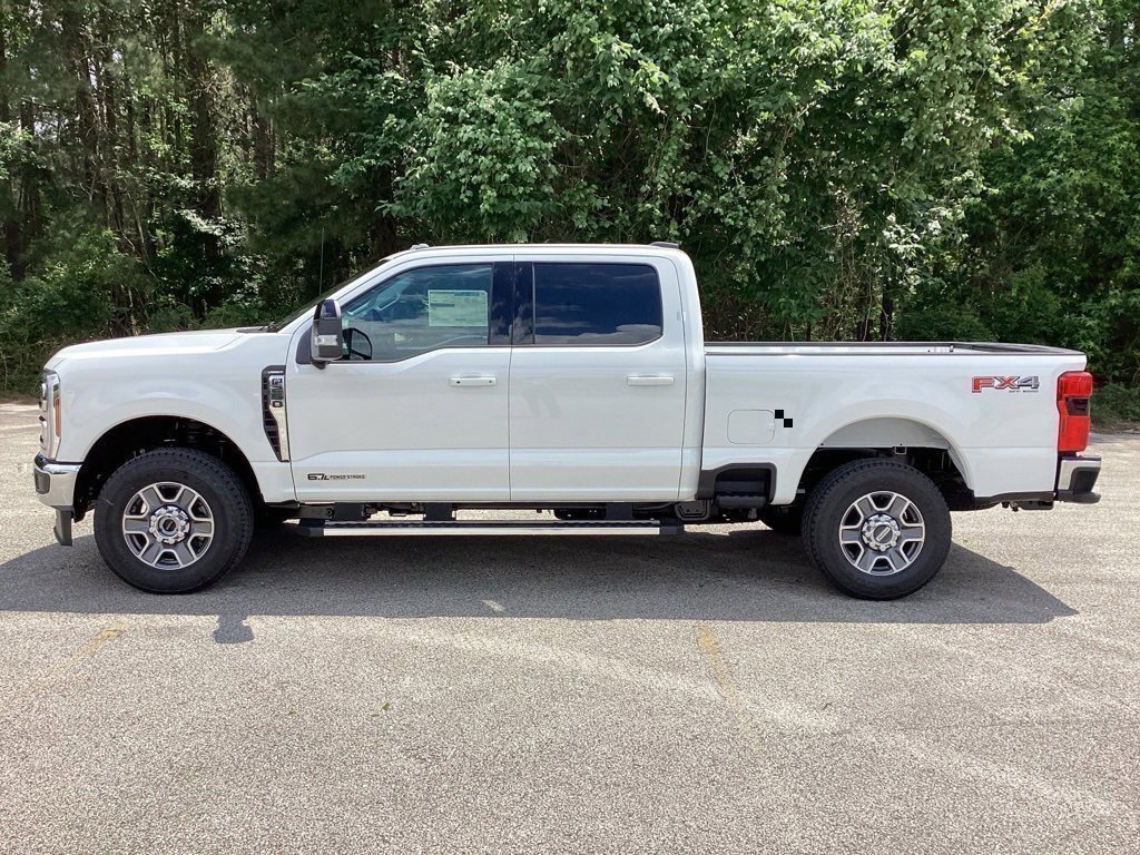 New 2025 Ford F250 Lariat w/ FX4 Off-Road Package image 6