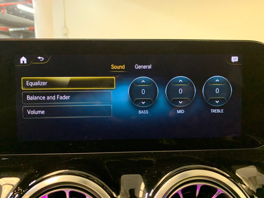 Used 2023 Mercedes-Benz GLA 250 4MATIC w/ AMG Line Exterior image 32