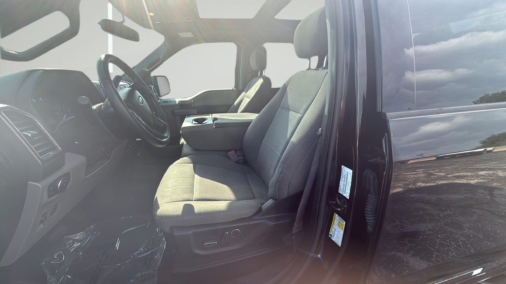 Certified 2018 Ford F150 XLT w/ Equipment Group 302A Luxury AWD/4WD image 32