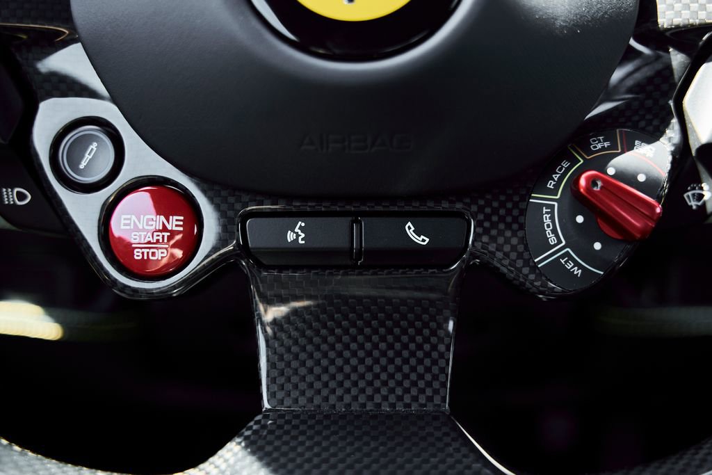 Used 2021 Ferrari F8 Tributo image 60