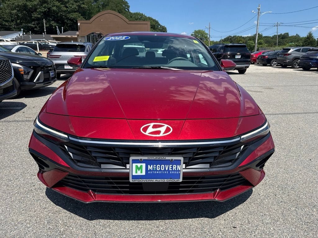 Used 2025 Hyundai Elantra SEL FWD video 2