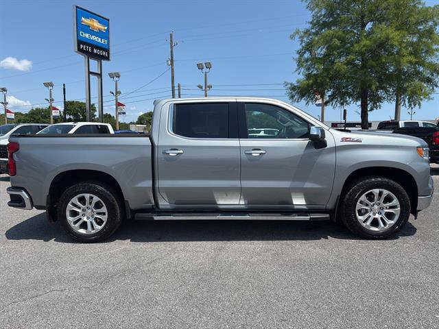 Used 2024 Chevrolet Silverado 1500 LTZ AWD/4WD image 4