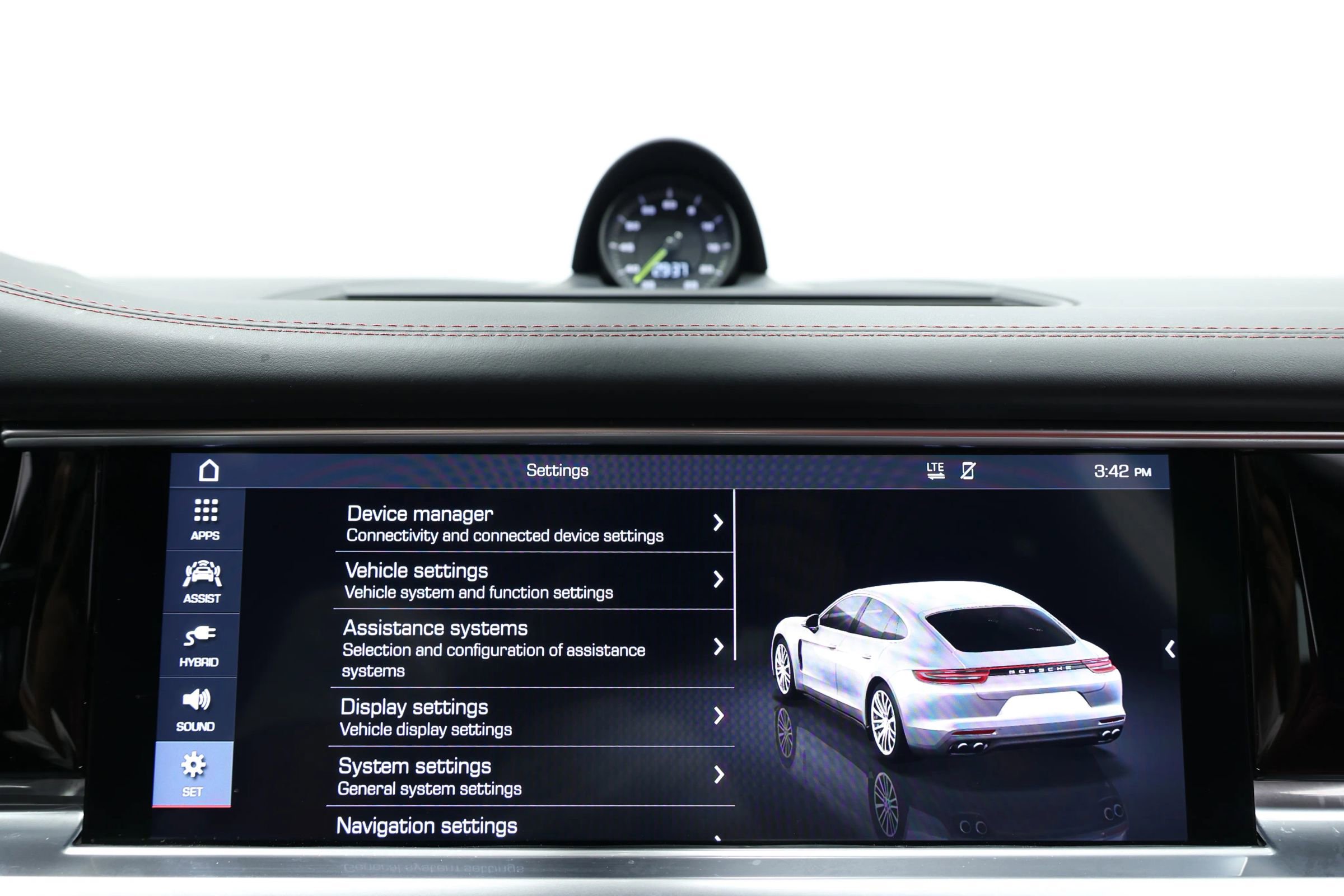 Used 2019 Porsche Panamera 4 AWD/4WD image 44
