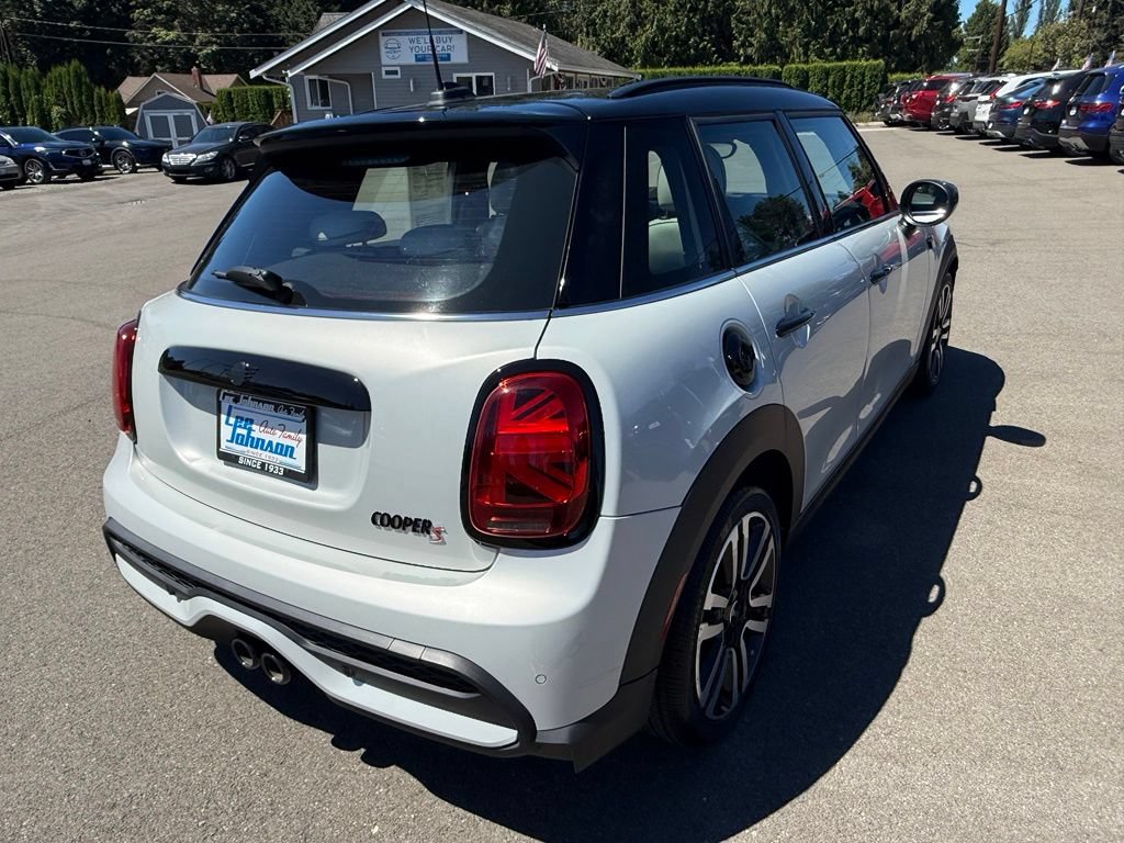 Used 2023 MINI Cooper S FWD image 5