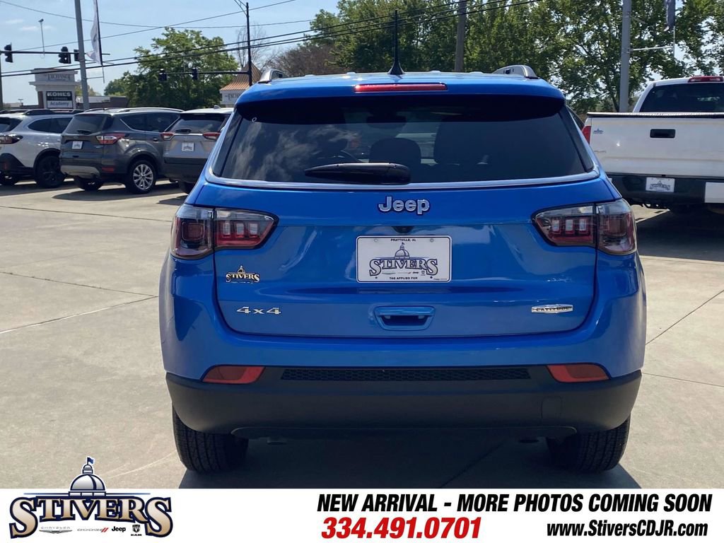 Used 2025 Jeep Compass Latitude image 7
