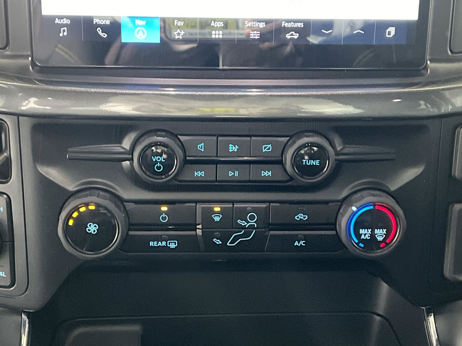 Used 2024 Ford F150 STX image 20