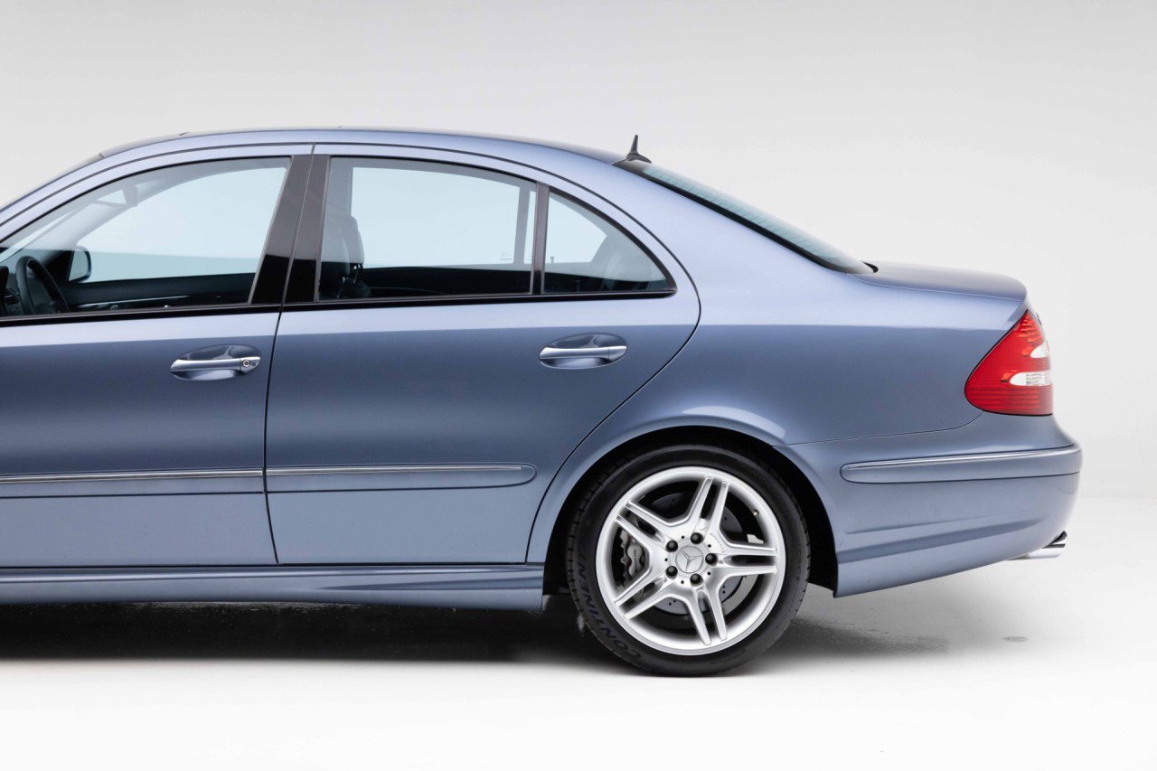 Used 2003 Mercedes-Benz E 55 AMG Sedan image 23