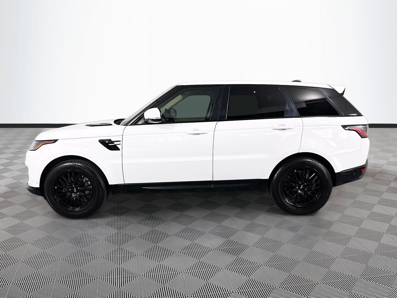 Used 2020 Land Rover Range Rover Sport HSE AWD/4WD image 4