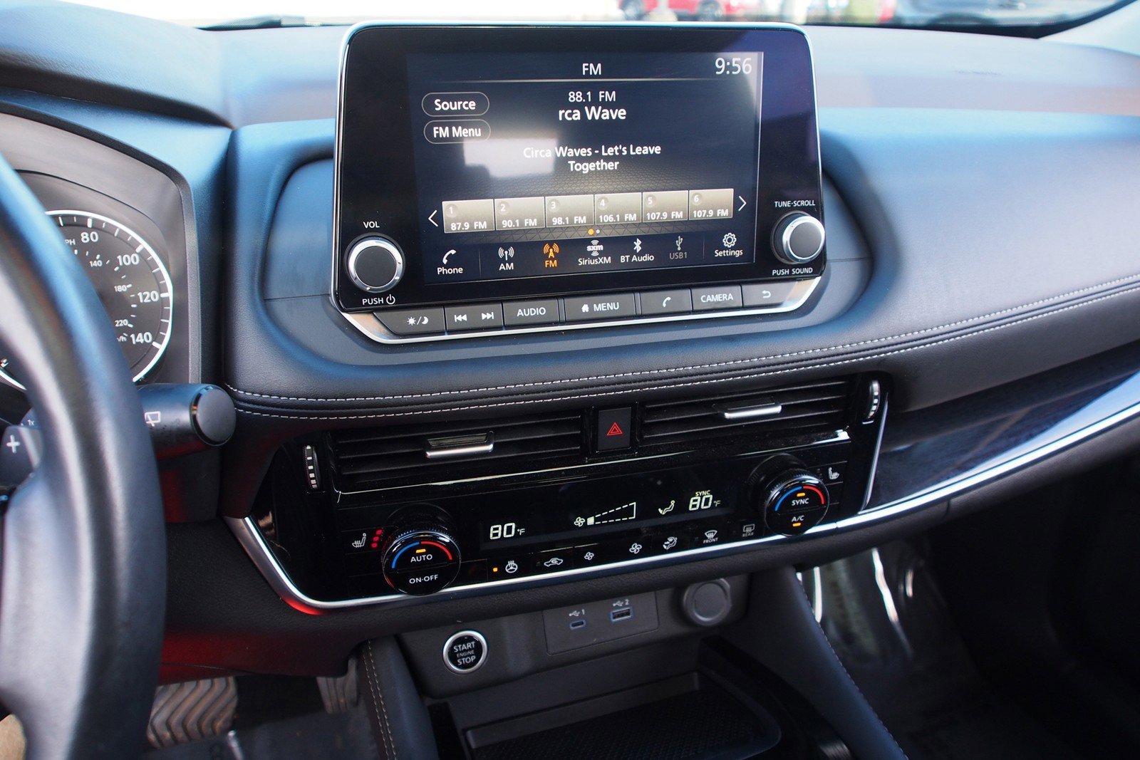 Used 2023 Nissan Rogue SL FWD image 24