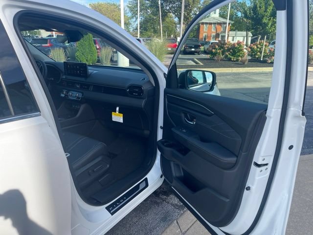 New 2026 Honda Pilot Touring image 13