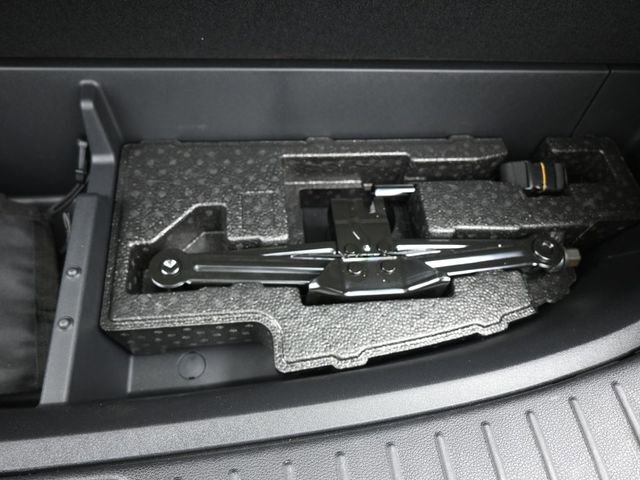 Used 2022 Hyundai Santa Fe SEL w/ Convenience Package image 14