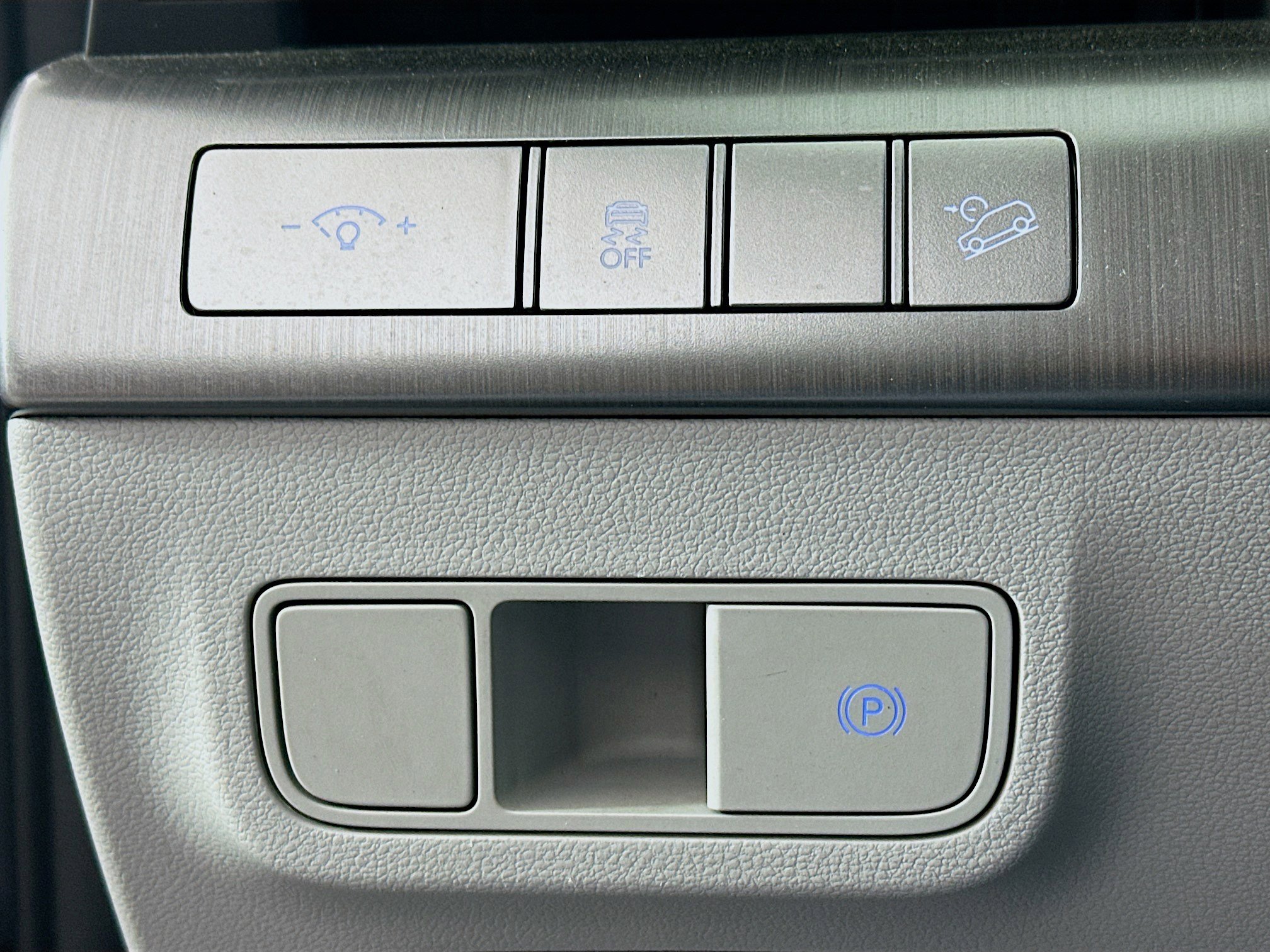 Used 2024 Hyundai Kona SEL FWD image 16