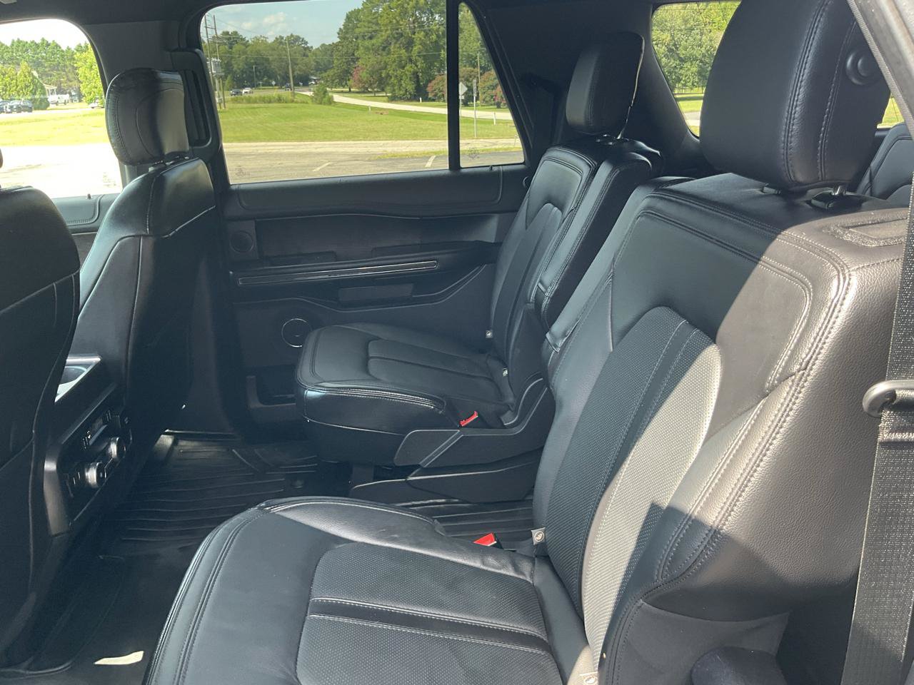 Used 2020 Ford Expedition Max Limited w/ Equipment Group 302A AWD/4WD image 20