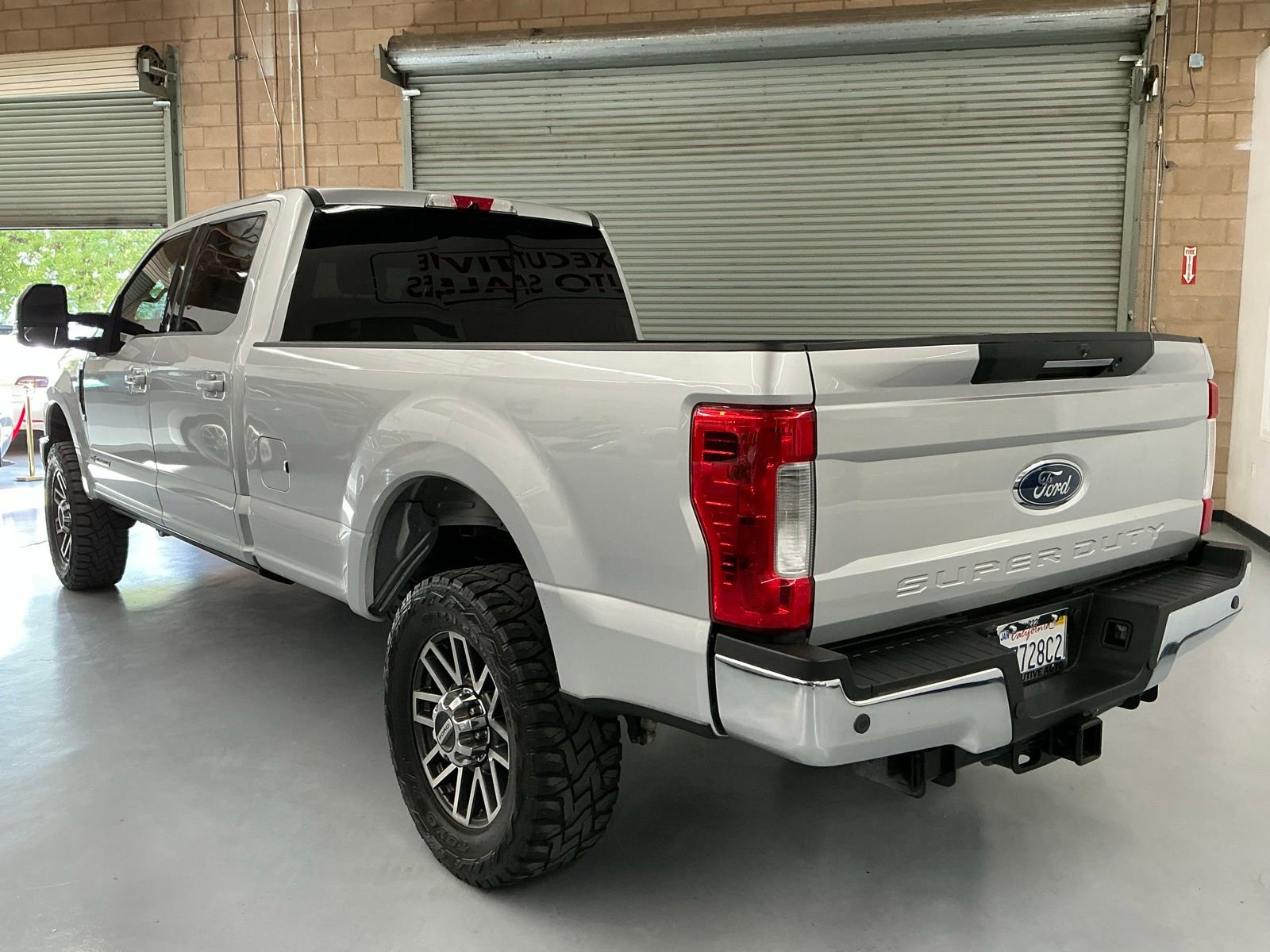 Used 2017 Ford F350 Lariat w/ Lariat Ultimate Package image 7