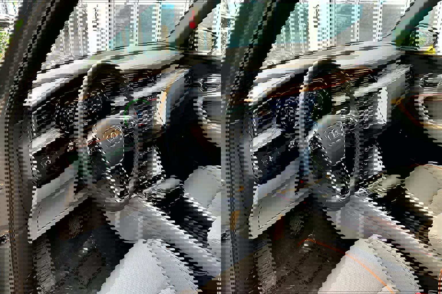 Certified 2023 Audi e-tron Chronos w/ Chronos Package AWD/4WD image 17