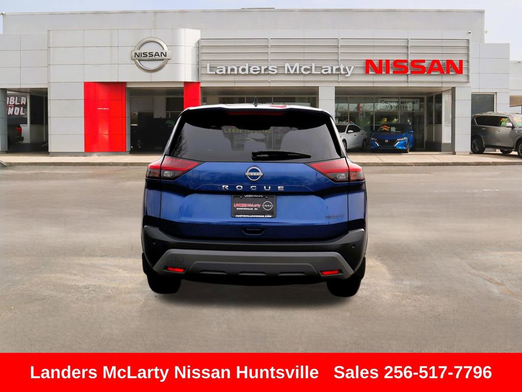 Used 2023 Nissan Rogue S image 5