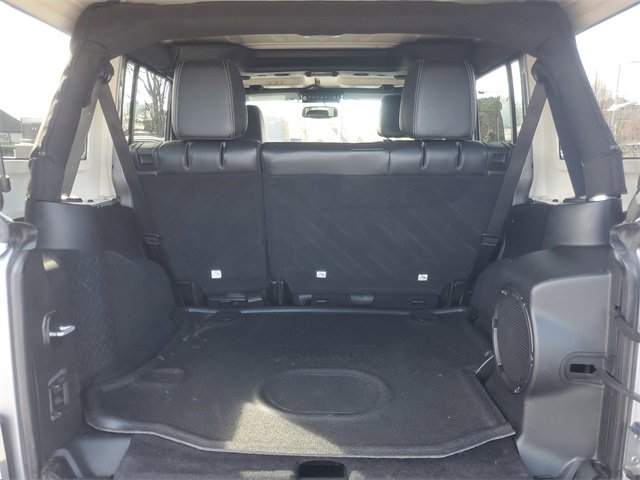 Used 2014 Jeep Wrangler Unlimited Sahara w/ Max Tow Package image 8